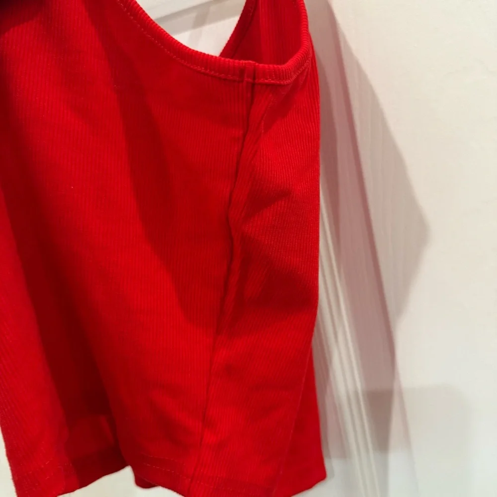Red Ribbed Cropped Cami Top - Picture 4 of 7